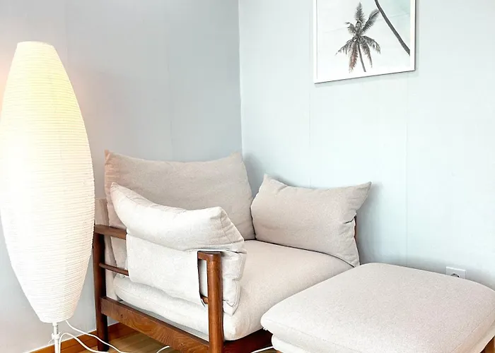 Apartment Simple And Cozy Hongik House *