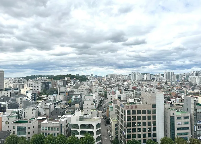 Simple And Cozy Hongik House Apartment Seoul